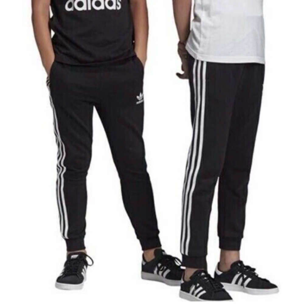 Adidas 🆕 3 stripe black pant Boys M 10/12